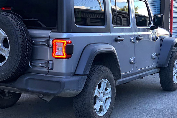 Picture of a Jeep Wrangler JL OE style Tail Light  pair 2018+