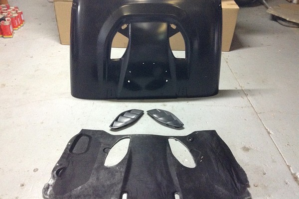 Picture of a Jeep Wrangler JK Rubicon Power Dome 10th Anniversary Style Steel Bonnet Number 2