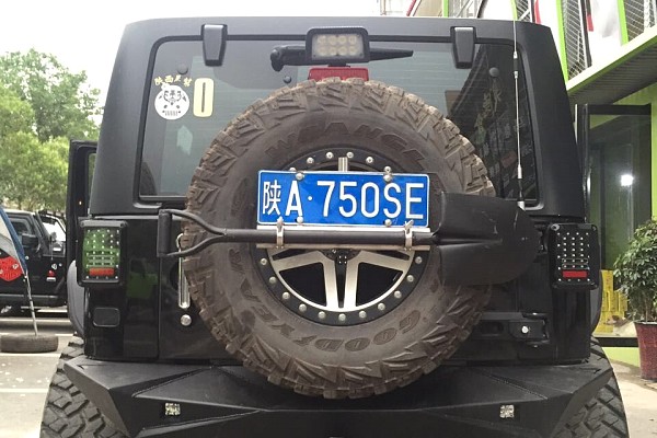 Picture of a Jeep Wrangler JK Aggressive style Rear Bumper Material: Aluminium  Number 11