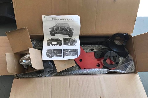 Picture of a Jeep Wrangler JK 10th Anniversary Style Front Winch Bull Bar with corners 026B Number 9