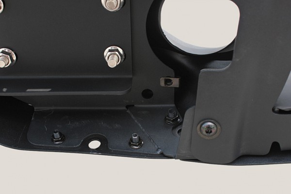 Picture of a Jeep Wrangler 10th Anniversary Rubicon Style Front Winch Bull Bar with U bar 026D