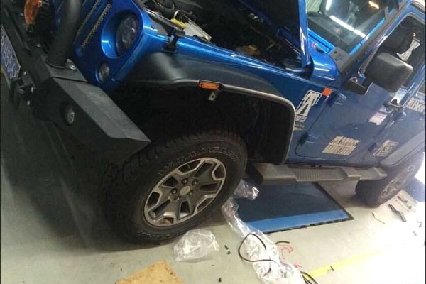 Picture of a Jeep Wrangler JK BW Flat Style Front&Rear Fender Flares Guard