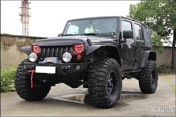 Picture of a Jeep Wrangler JK BW Flat Style Front&Rear Fender Flares Guard Number 2